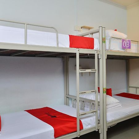 Reddoorz Hostel @ Kallang Mrt Szingapúr Kültér fotó