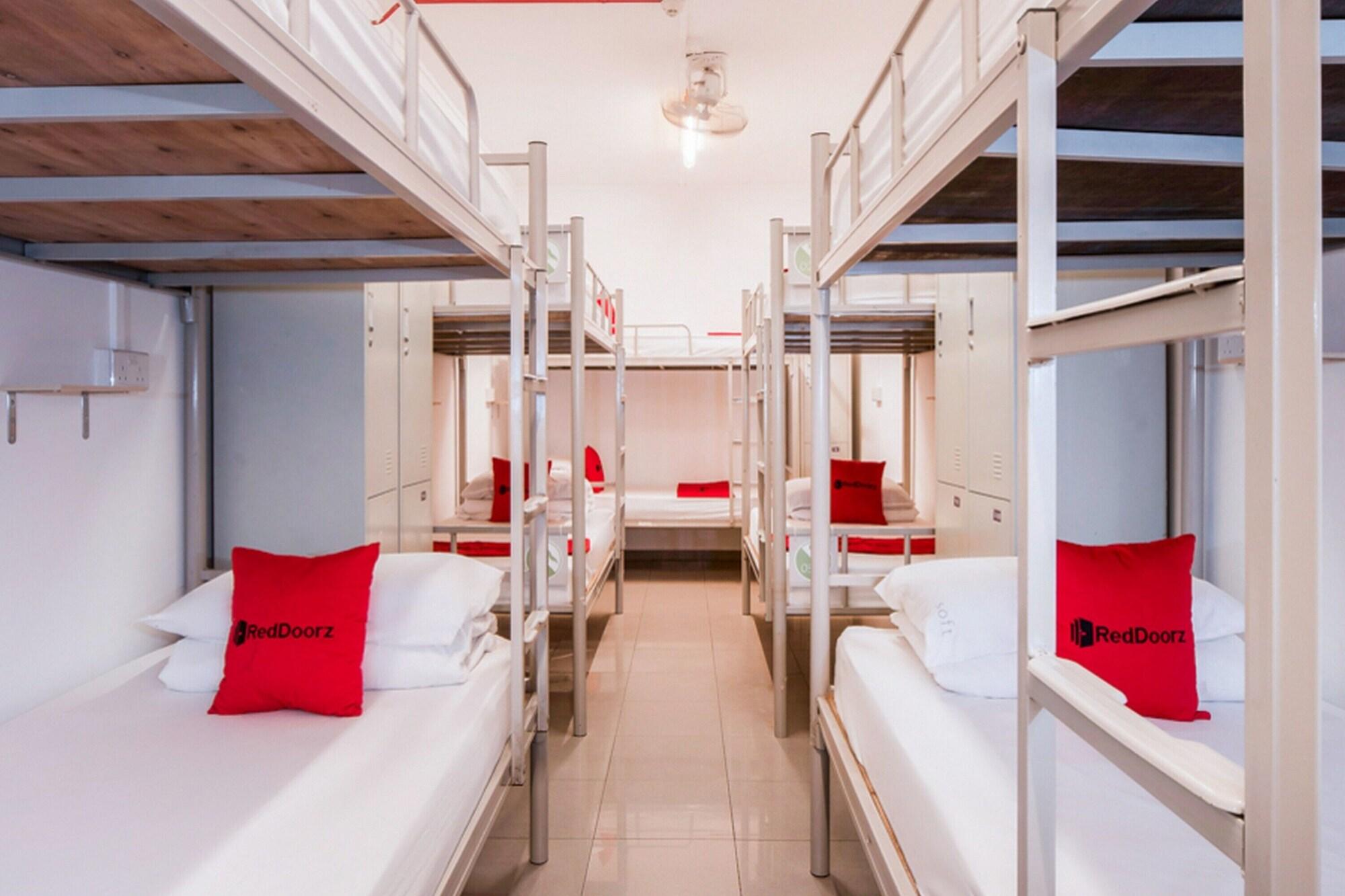 Reddoorz Hostel @ Kallang Mrt Szingapúr Kültér fotó