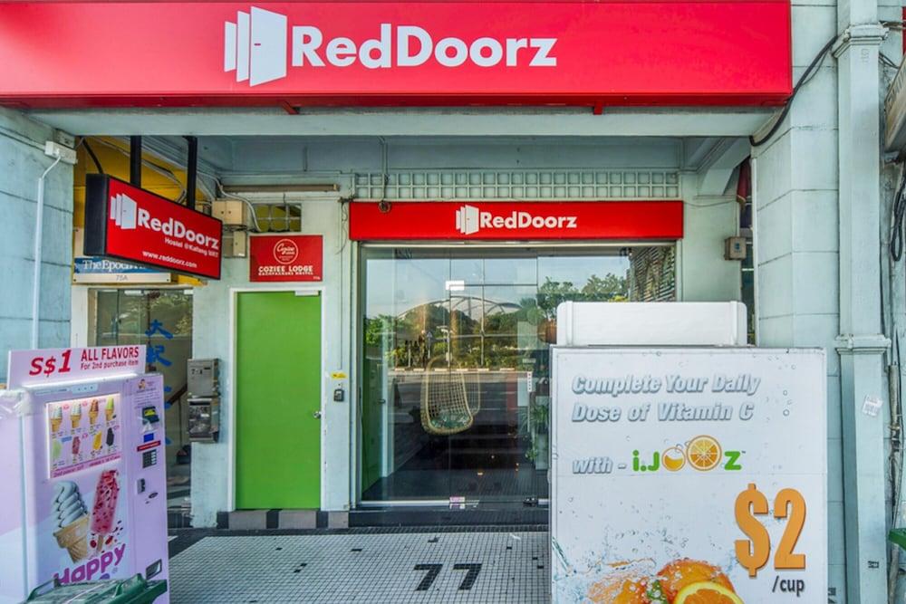 Reddoorz Hostel @ Kallang Mrt Szingapúr Kültér fotó