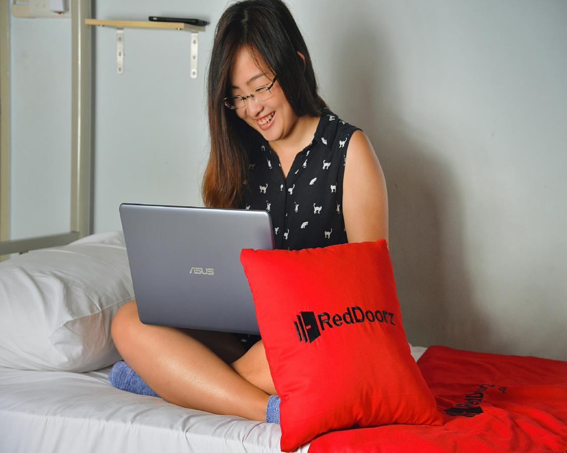 Reddoorz Hostel @ Kallang Mrt Szingapúr Kültér fotó