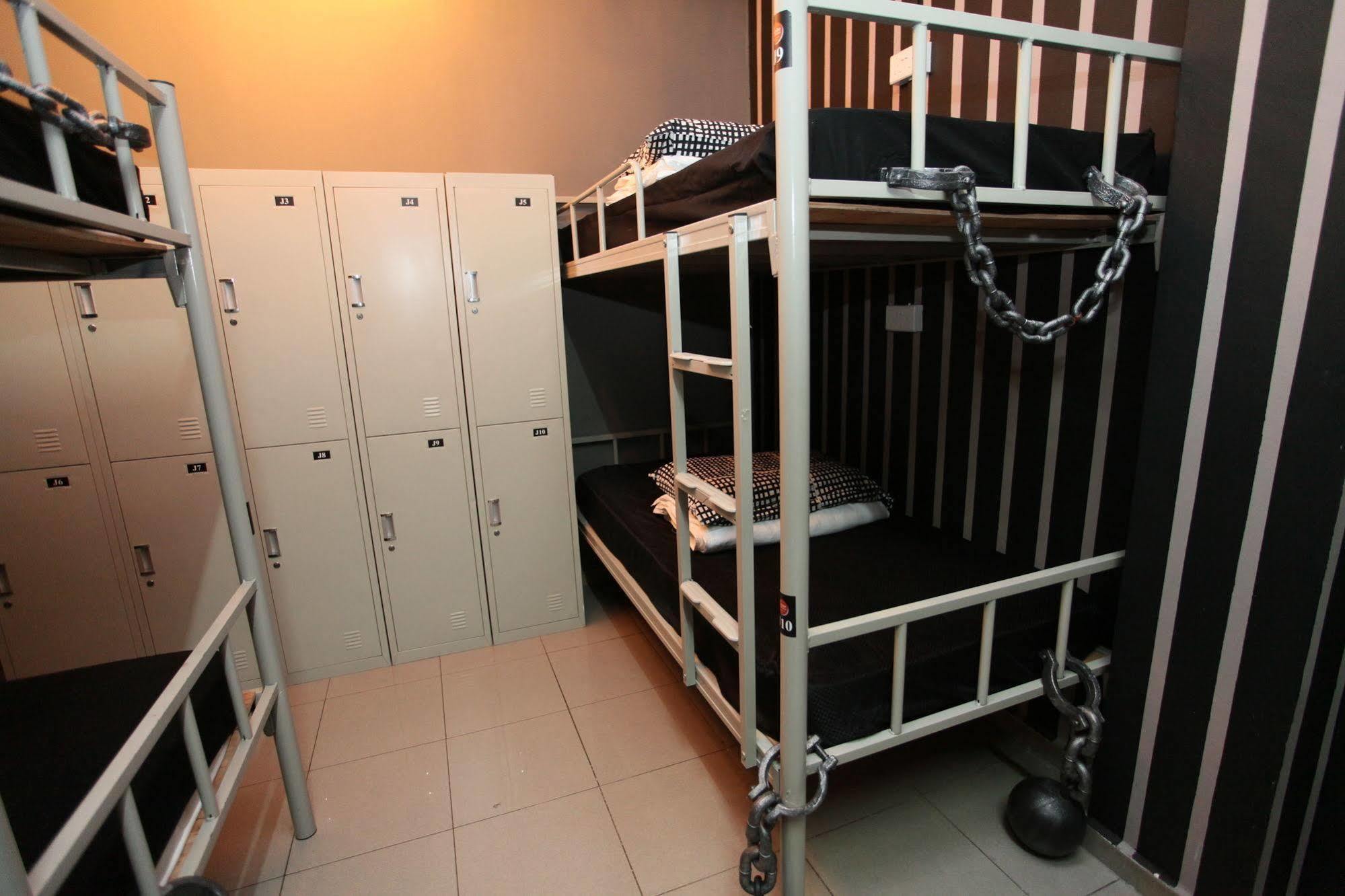 Reddoorz Hostel @ Kallang Mrt Szingapúr Kültér fotó