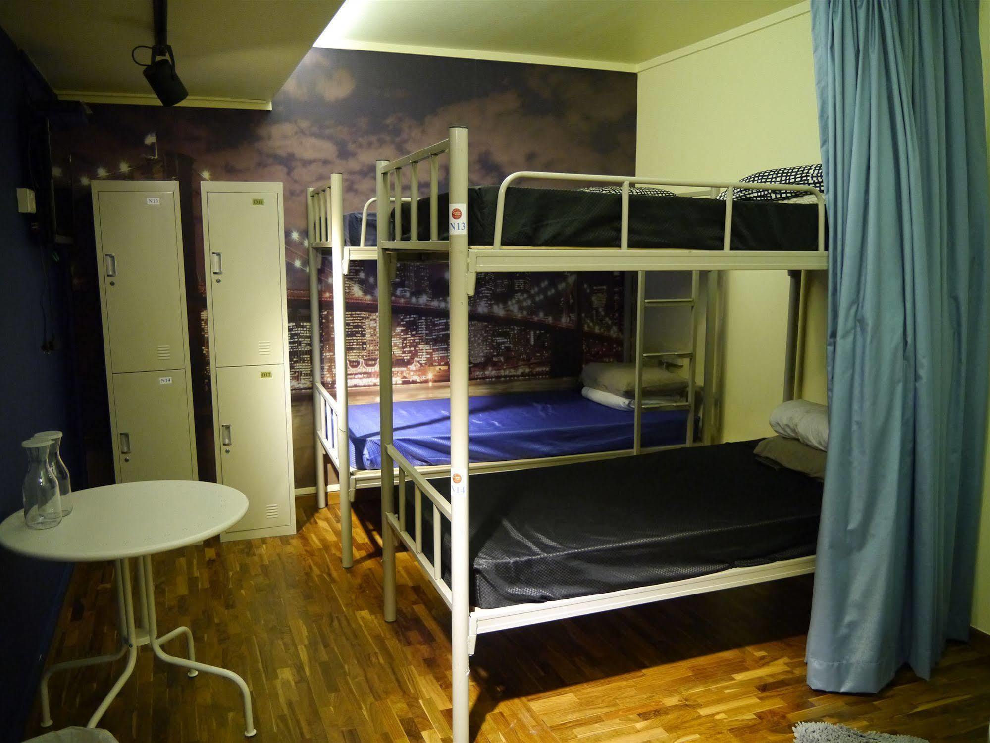 Reddoorz Hostel @ Kallang Mrt Szingapúr Kültér fotó