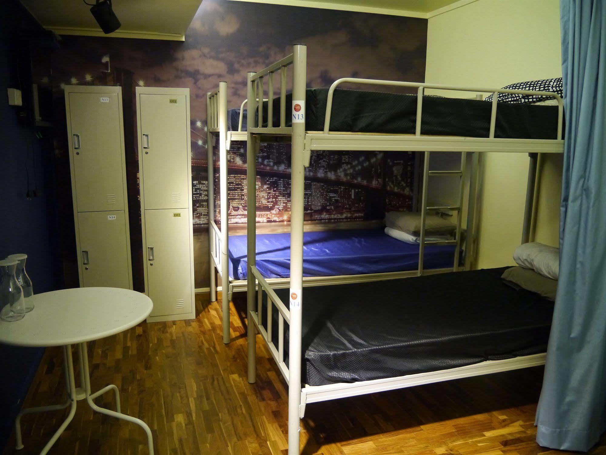 Reddoorz Hostel @ Kallang Mrt Szingapúr Kültér fotó