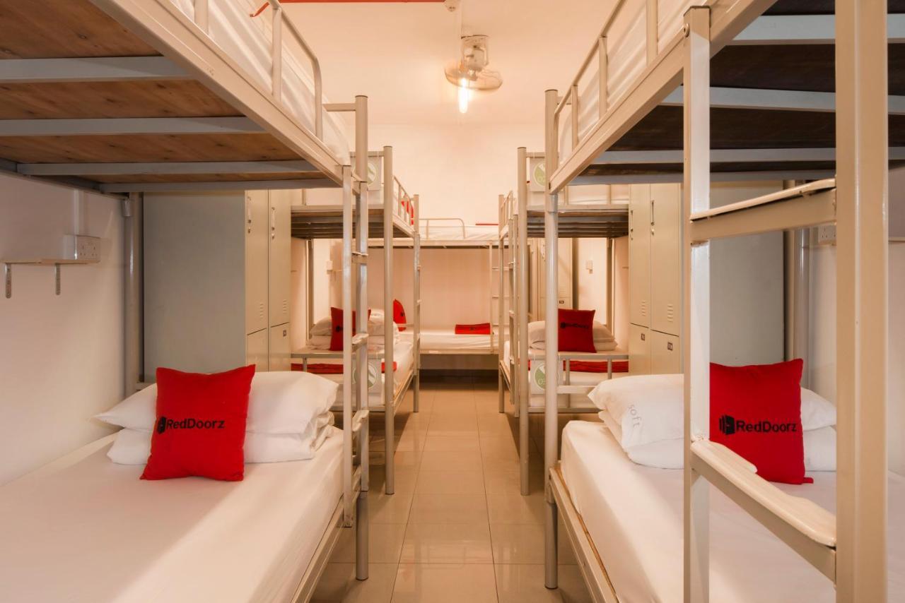 Reddoorz Hostel @ Kallang Mrt Szingapúr Kültér fotó