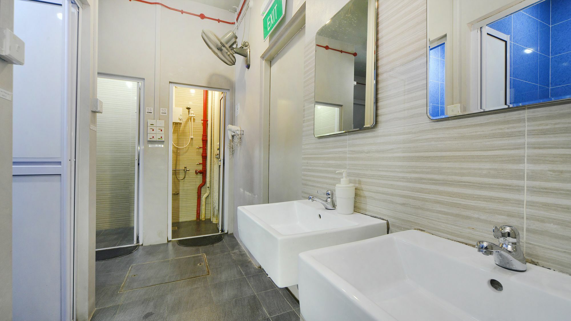 Reddoorz Hostel @ Kallang Mrt Szingapúr Kültér fotó